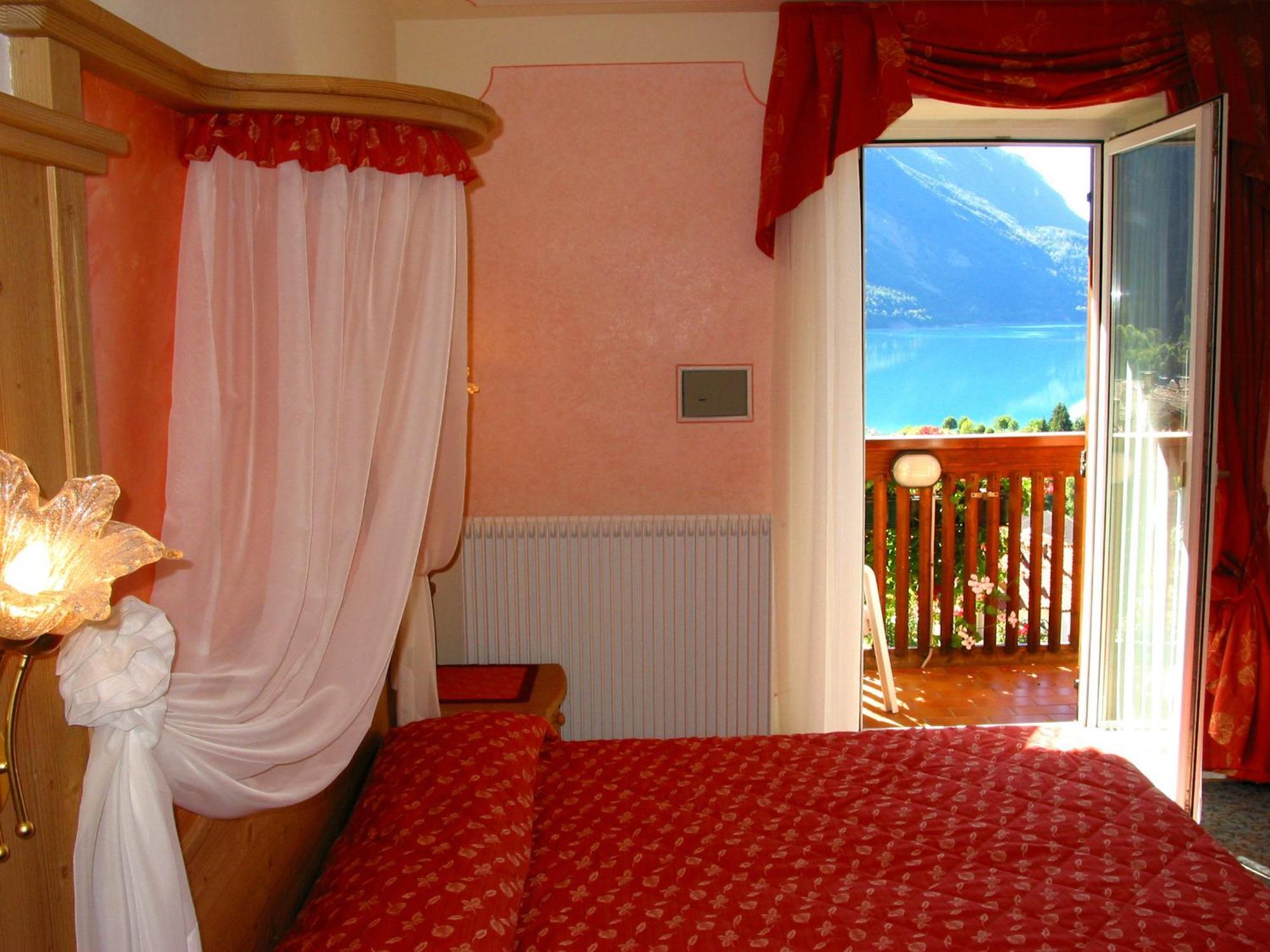 Albergo Stella Alpina โมลเวโน ภายนอก รูปภาพ